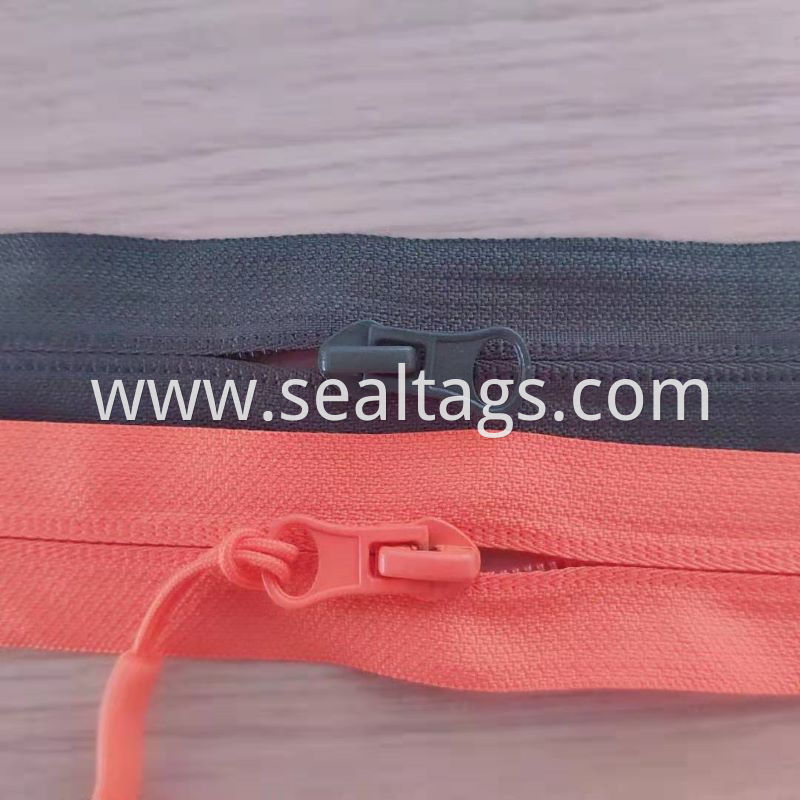 Red Zipper Helper